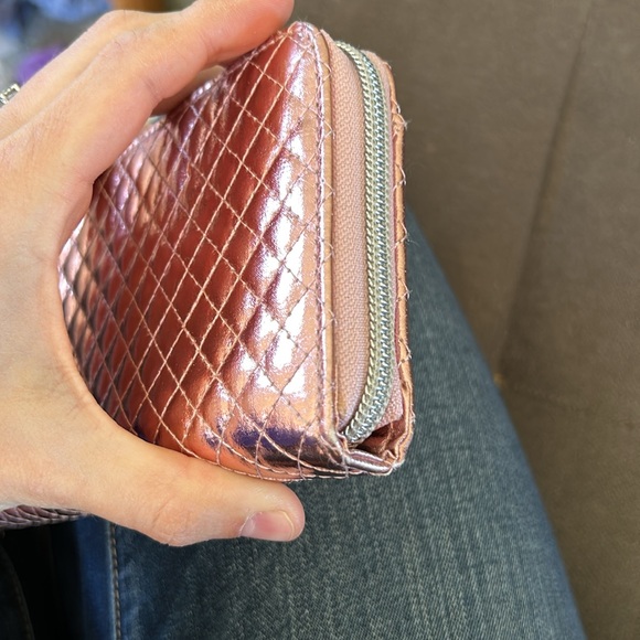 RARE Vera Bradley Rose Gold Accordian Style Wallet/Wristlet - Picture 4 of 12